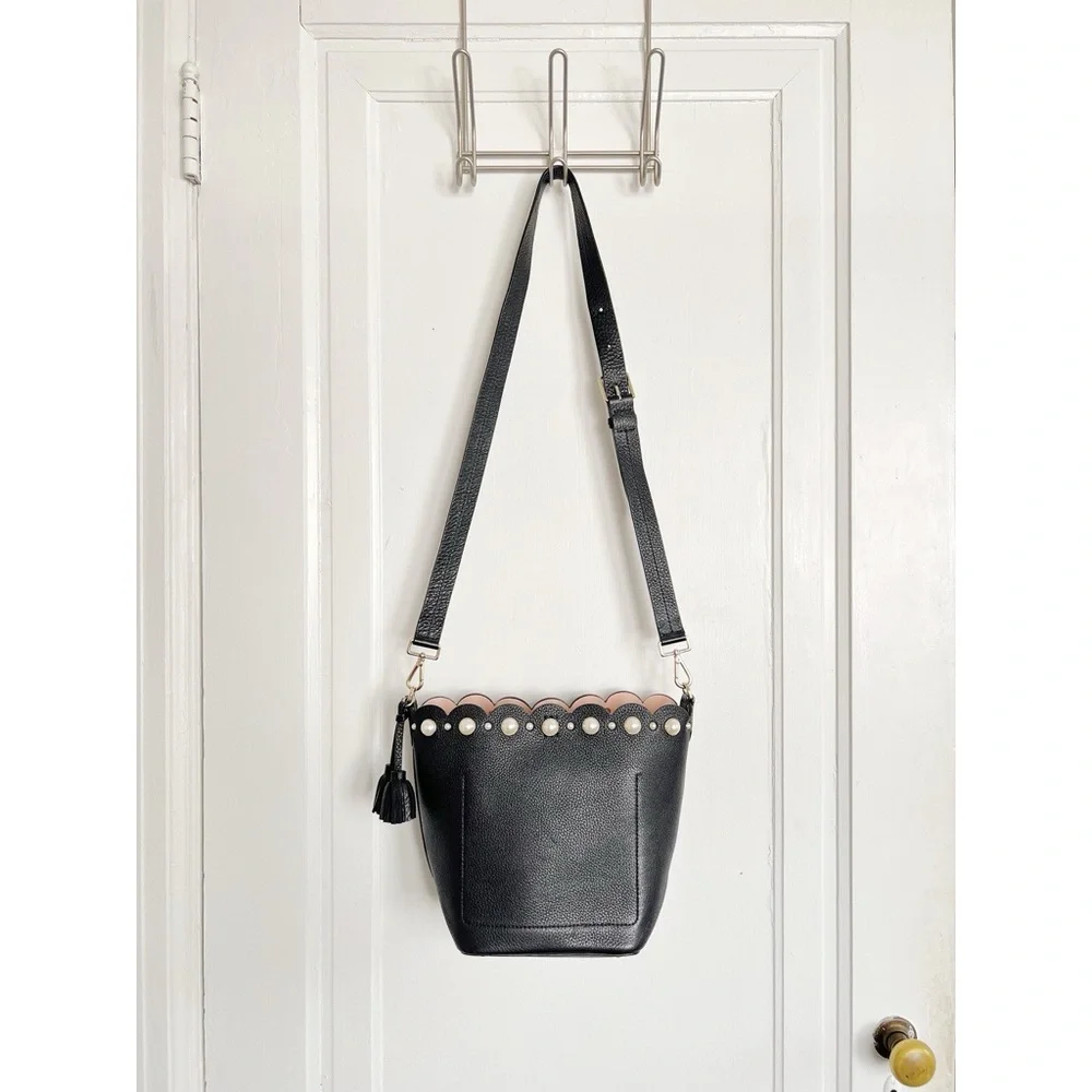 Kate Spade • Hayes Street Pearl Vanessa Bucket Bag black pebbled leather purse